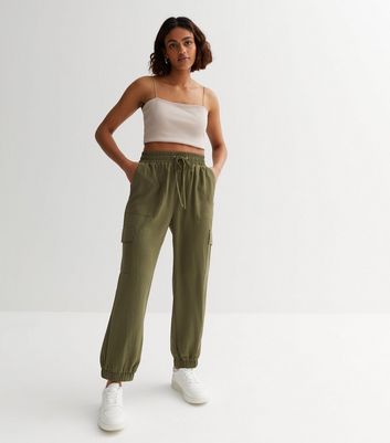 Petite Khaki Tailored Utility Trousers | PrettyLittleThing