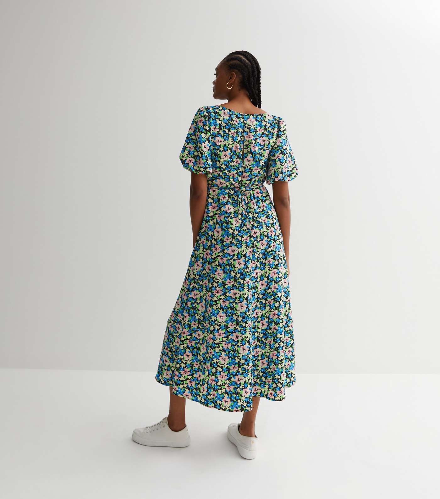Tall Blue Floral Ruched Tie Front Puff Sleeve Midi Dress Image 4