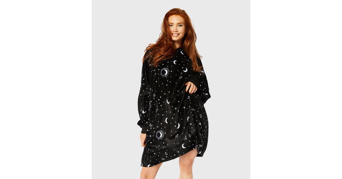 Skinnydip Black Mystic Fleece Oversized Blanket Hoodie | New Look