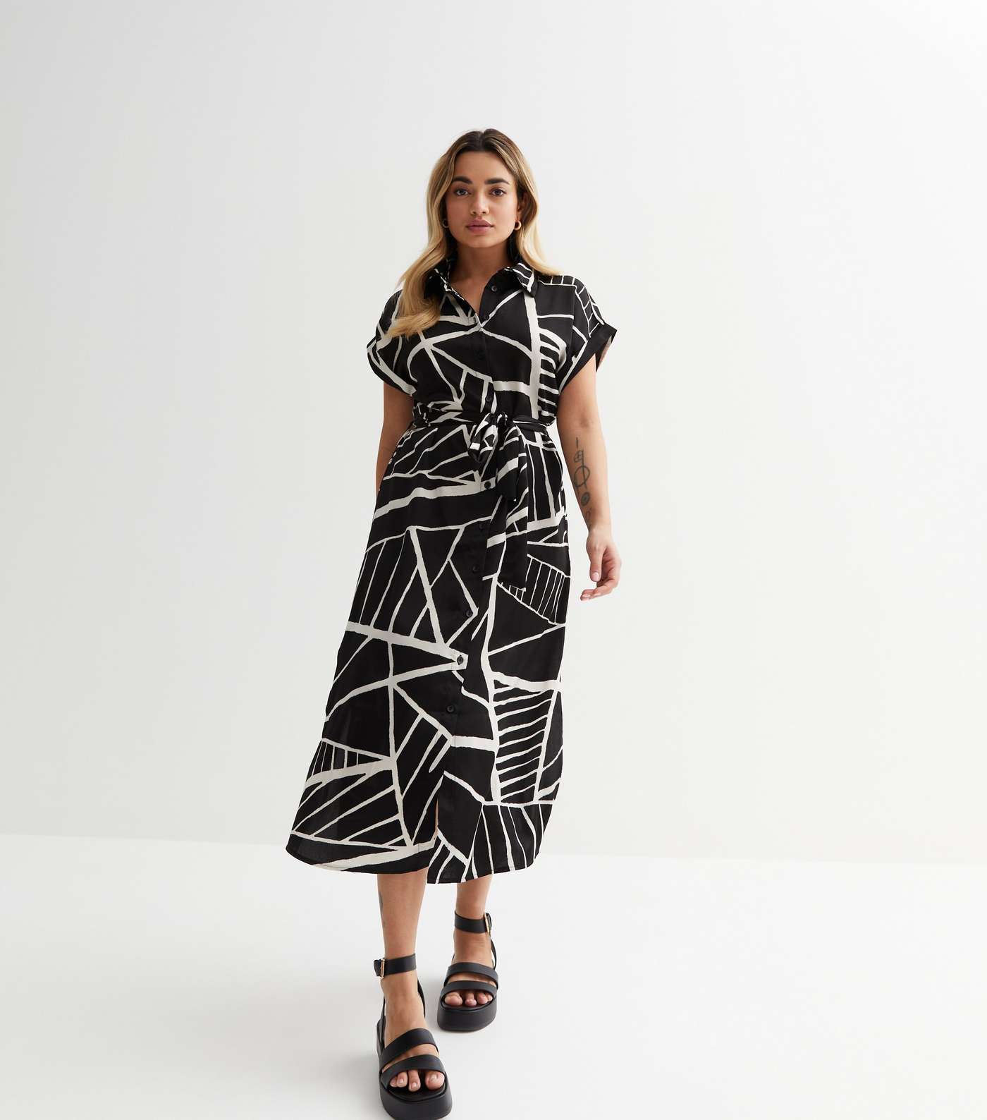 Petite Black Line Print Belted Midaxi Shirt Dress Image 2