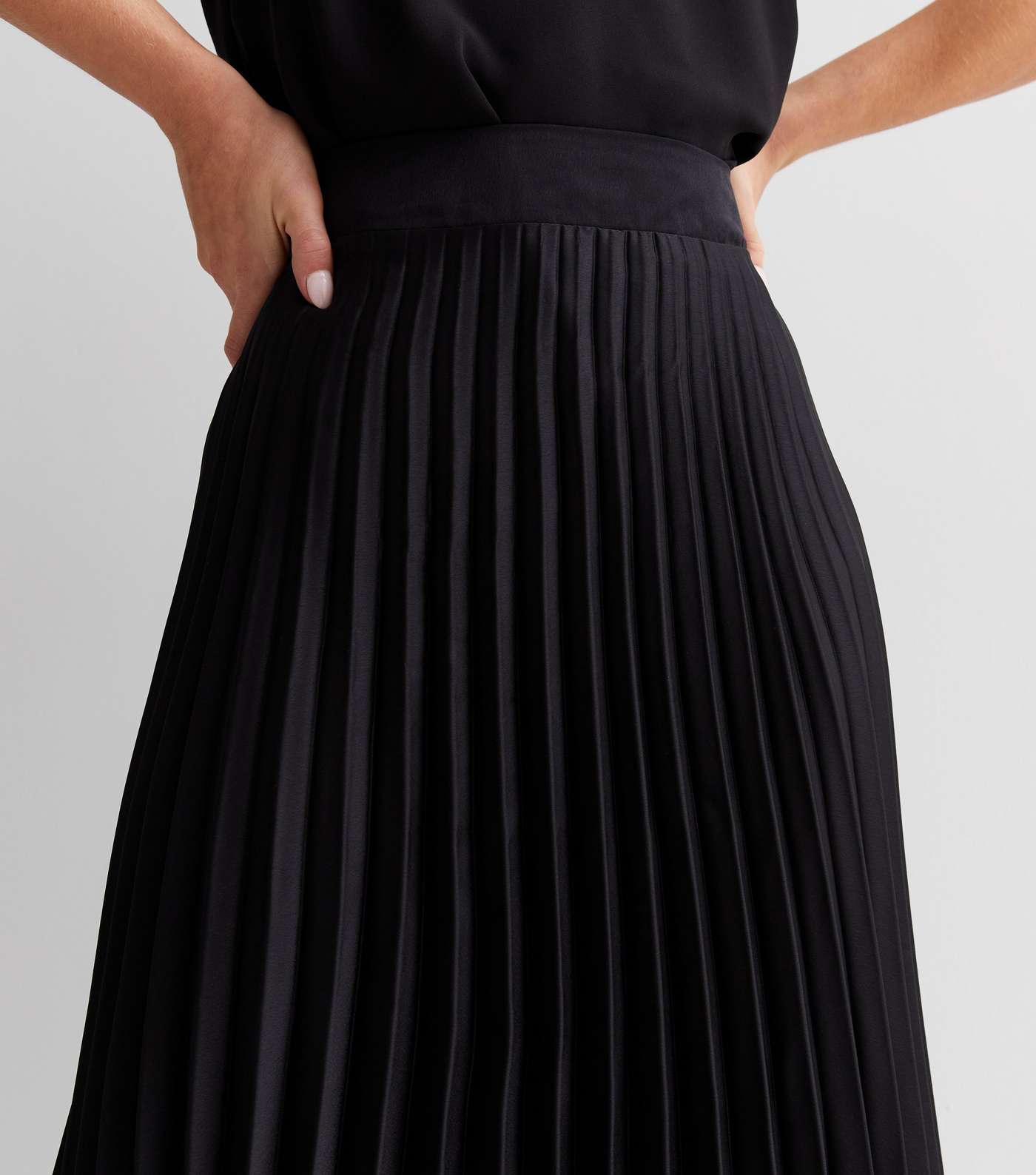 Petite Black Satin Pleated Midaxi Skirt Image 3