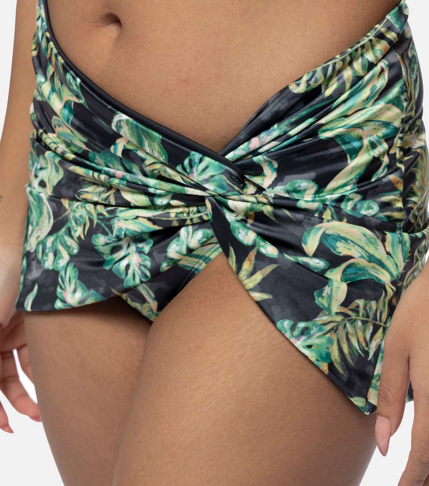 Dorina Green Tropical Leaf Print Beach Skirt Image 4