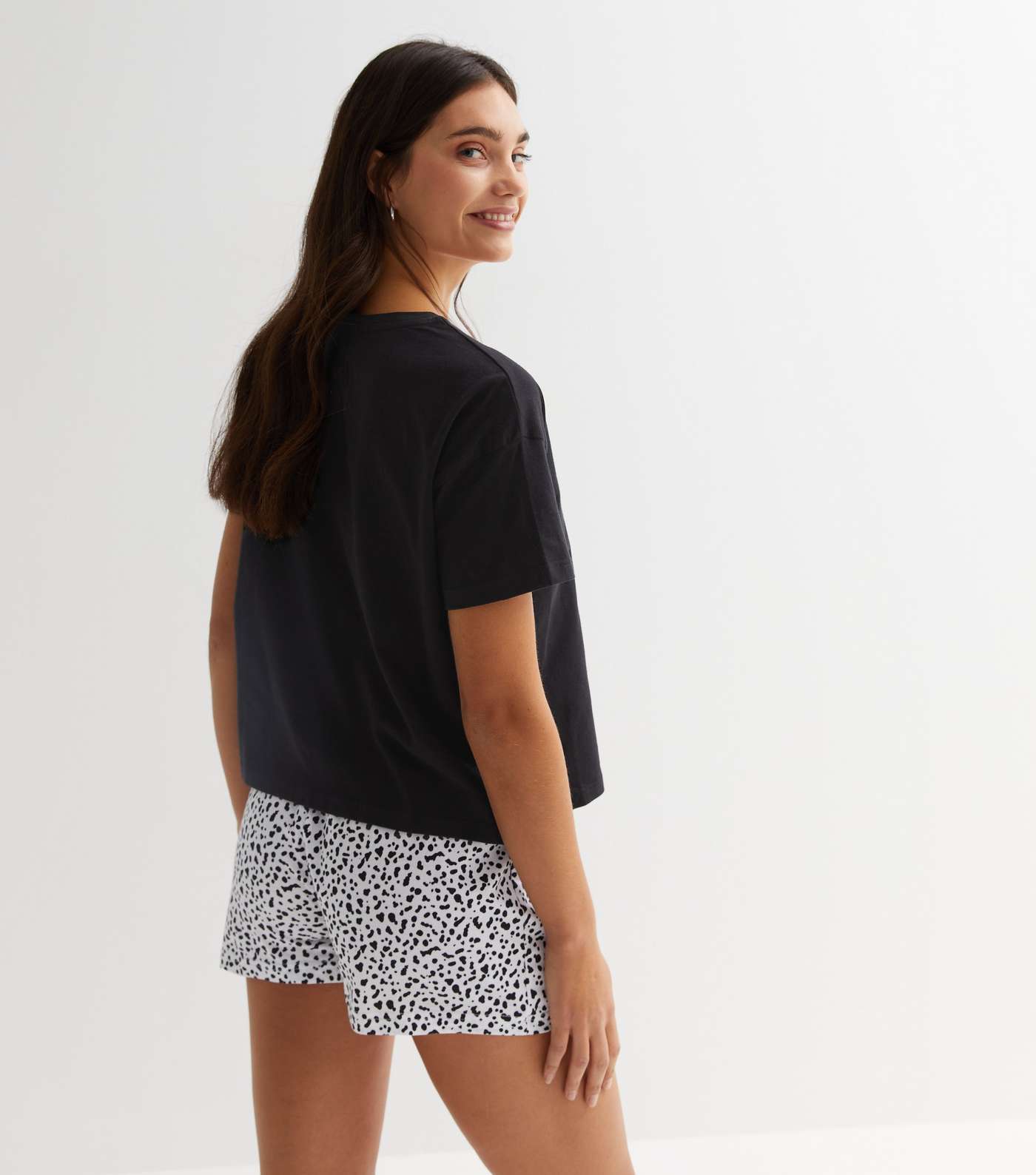 Black Short Pyjama Set with Dalmatian Print Image 4
