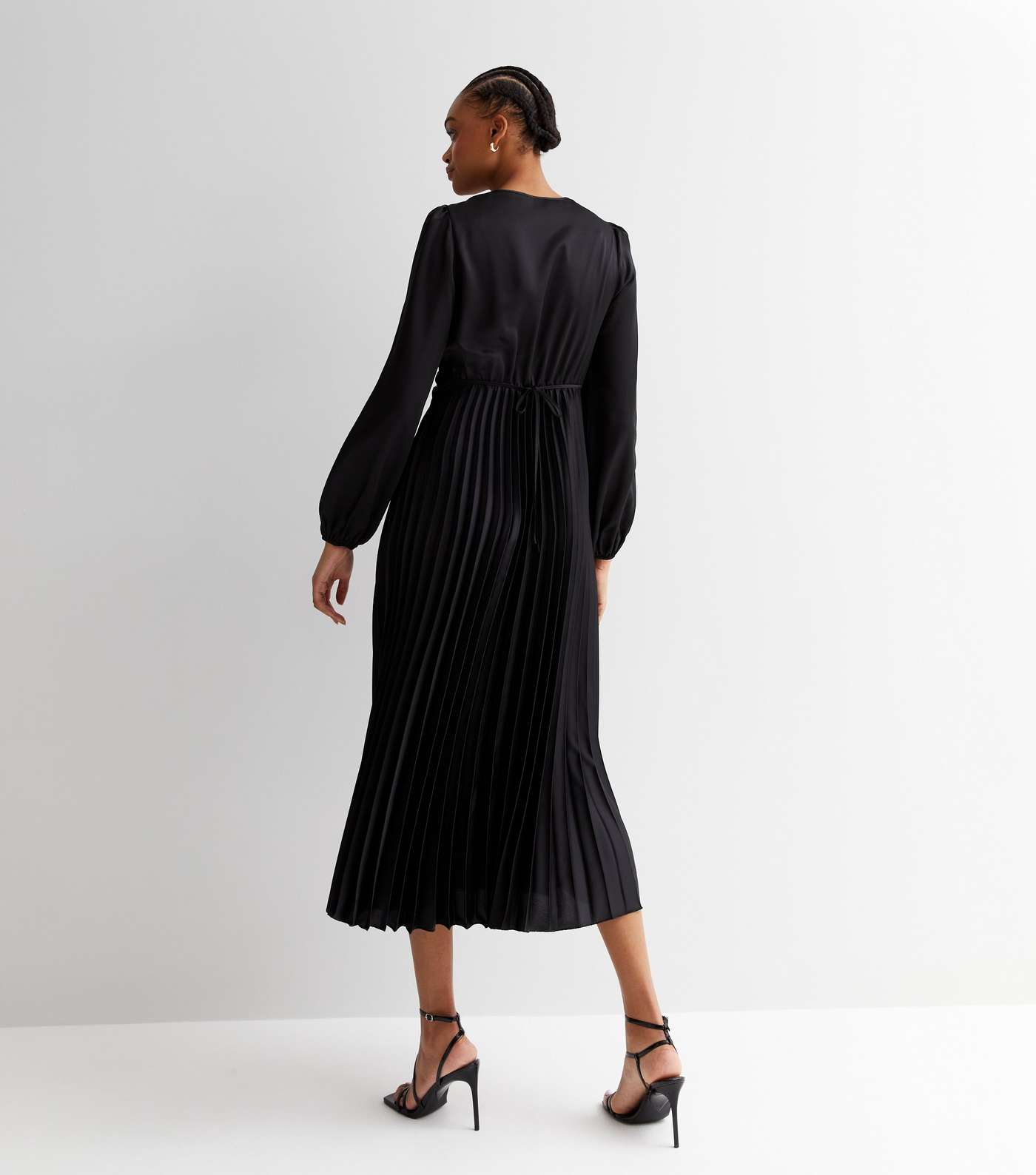 Tall Black Satin Twist Front Pleated Midi Dress Image 4