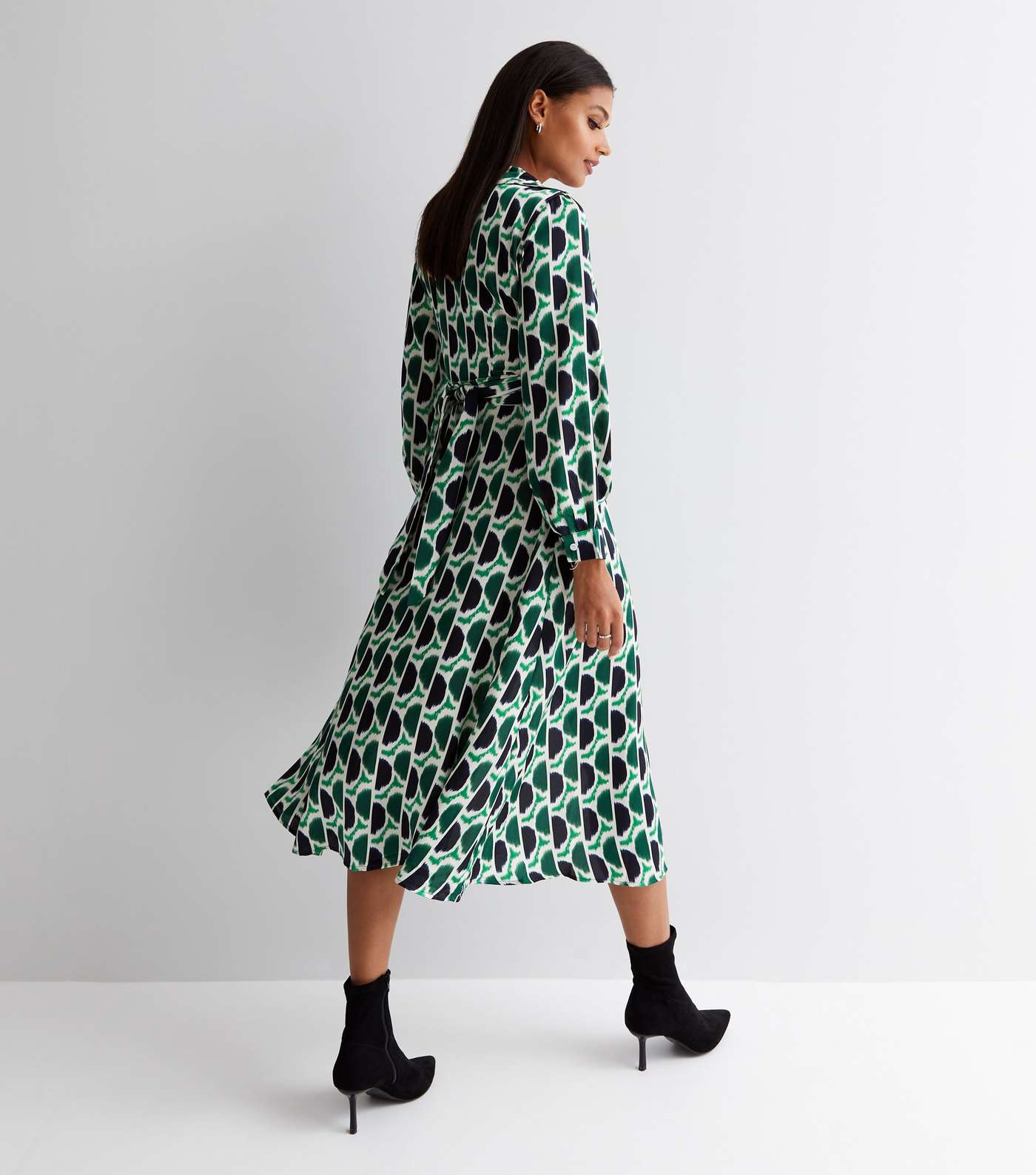 Cutie London Green Abstract Midi Wrap Shirt Dress Image 4