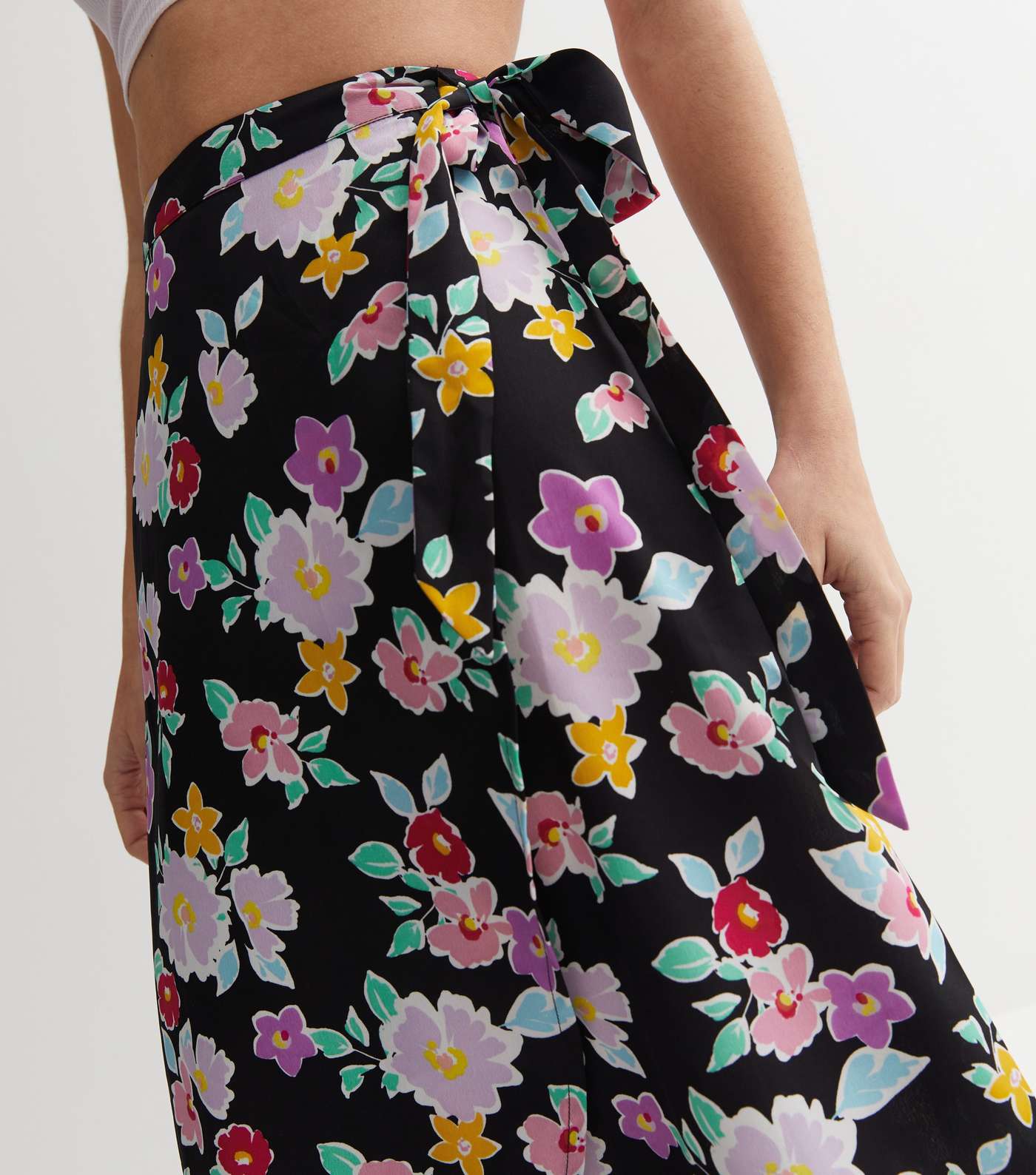 Black Floral Crepe Midi Wrap Skirt Image 4