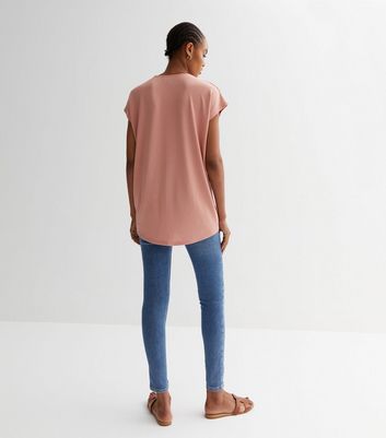 Dusty pink top with 2024 jeans