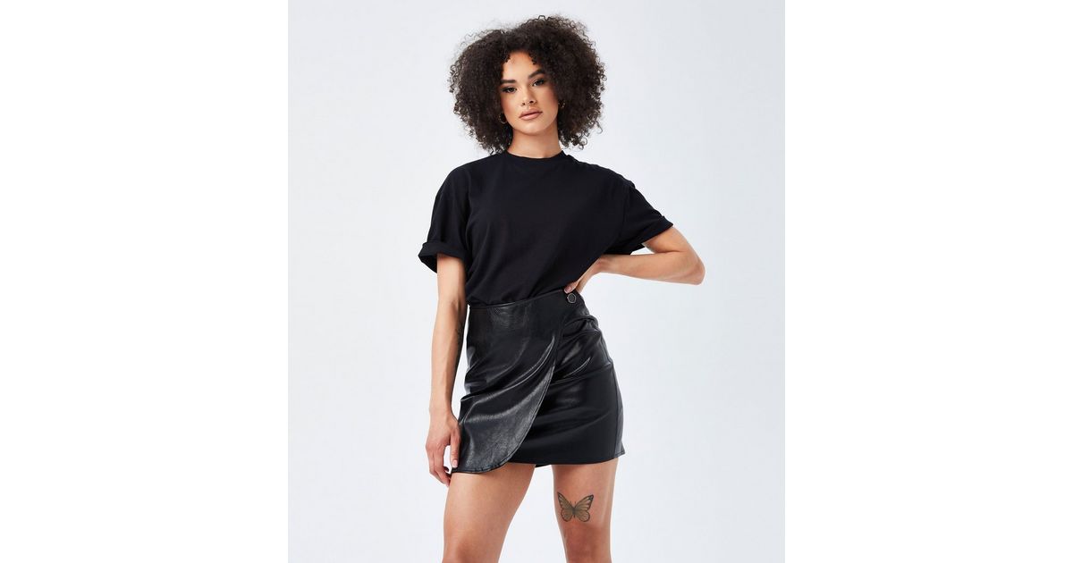 Urban Bliss Black LeatherLook Mini Wrap Skirt New Look