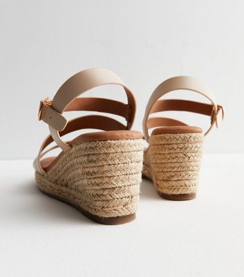 White and hot sale tan wedges