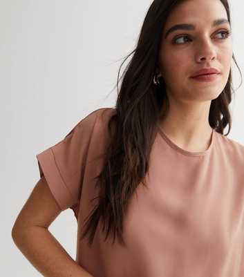 Pale Pink Round Neck Short Sleeve Top