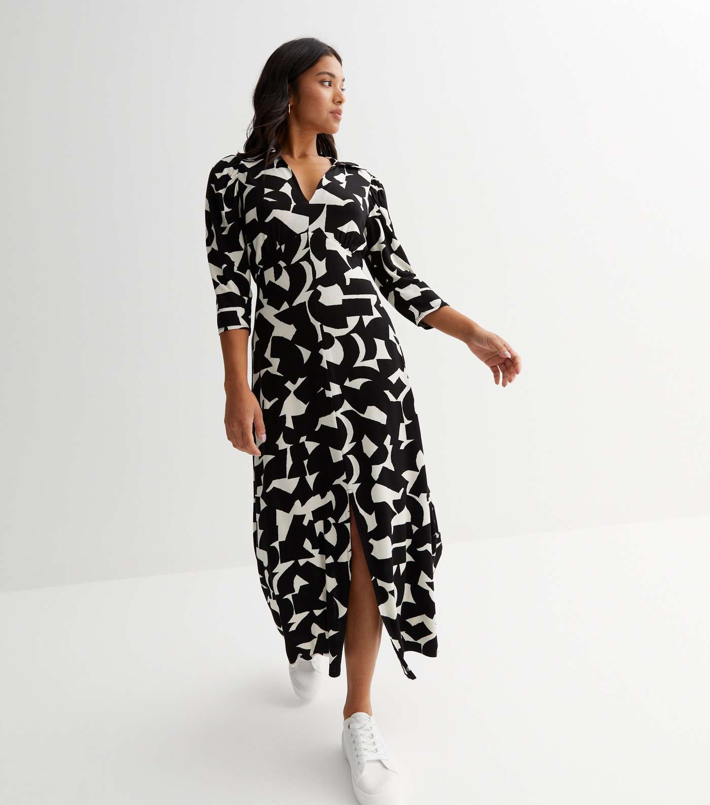 Petite Black Abstract Collared 3/4 Sleeve Midi Dress Image 2