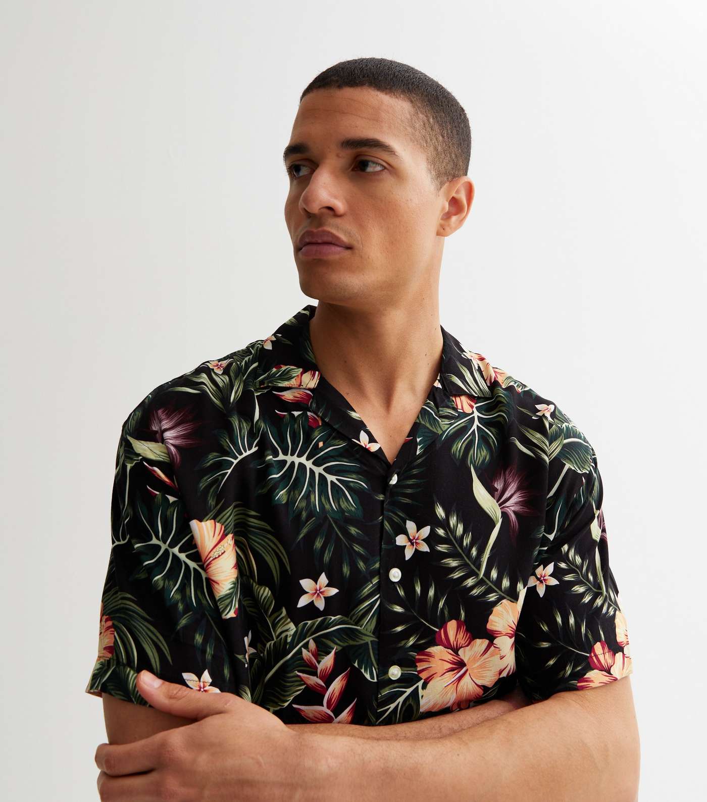Jack & Jones Black Tropical Floral Short Sleeve Shirt Image 2