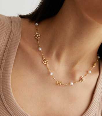 Gold Open Flower Faux Pearl Chain Necklace