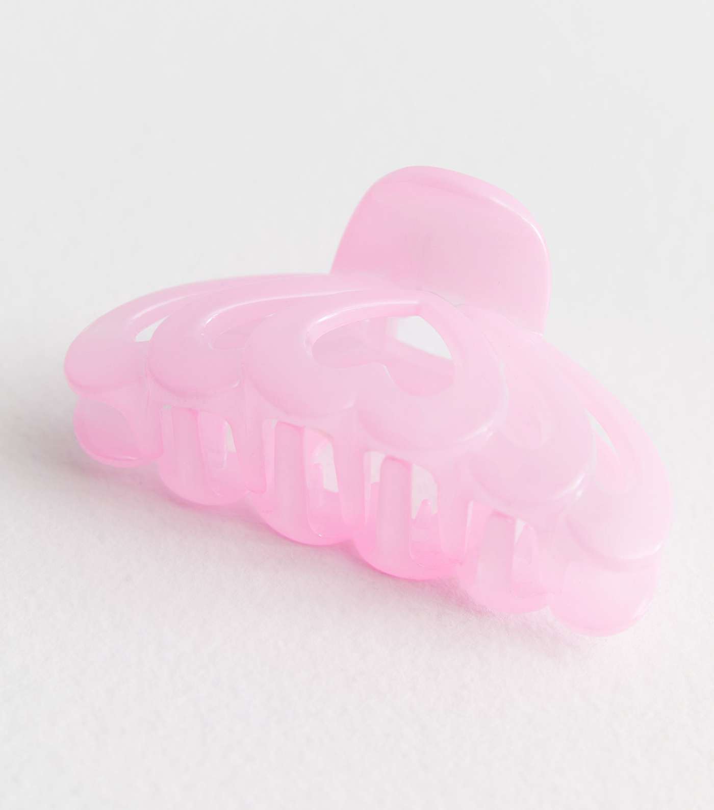 Pink Shiny Heart Cut Out Curved Claw Clip Image 2
