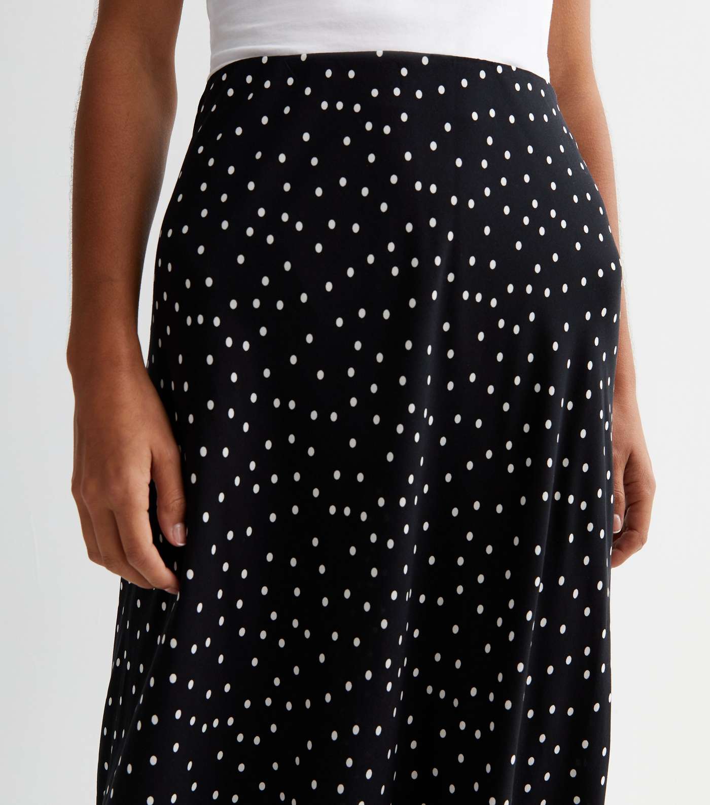 Black Spot Midaxi Skirt Image 3