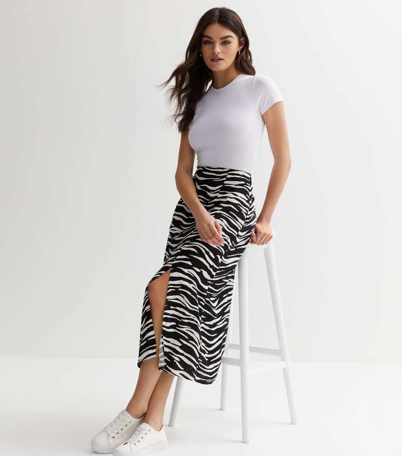 Black Zebra Print Split Hem Midi Skirt Image 3