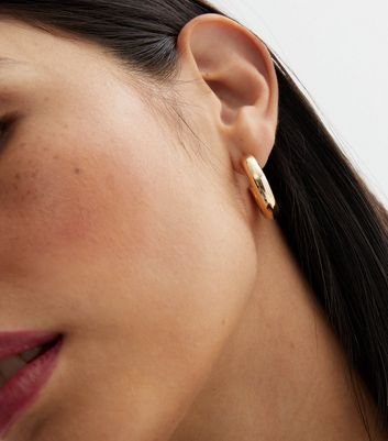 Small gold chunky sales hoop earrings