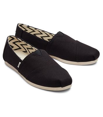 Toms black on black women's store canvas classics