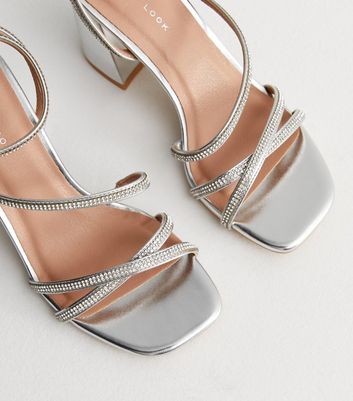 Women's Closed Toe Ankle Strap Low Block Chunky Heels Sandals Party Dress Pumps  Shoes Womens Heeled Sandals Pointy Hollow Sandals Summer Sandals Womens  High Heel Sandals,Silver,6 : Amazon.ca: Clothing, Shoes & Accessories