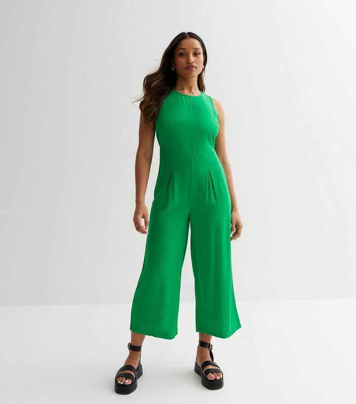 Vero Moda Petite Green Tie Back Jumpsuit | New Look