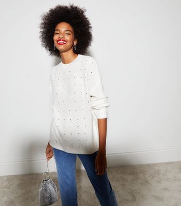 White polka store dot jumper