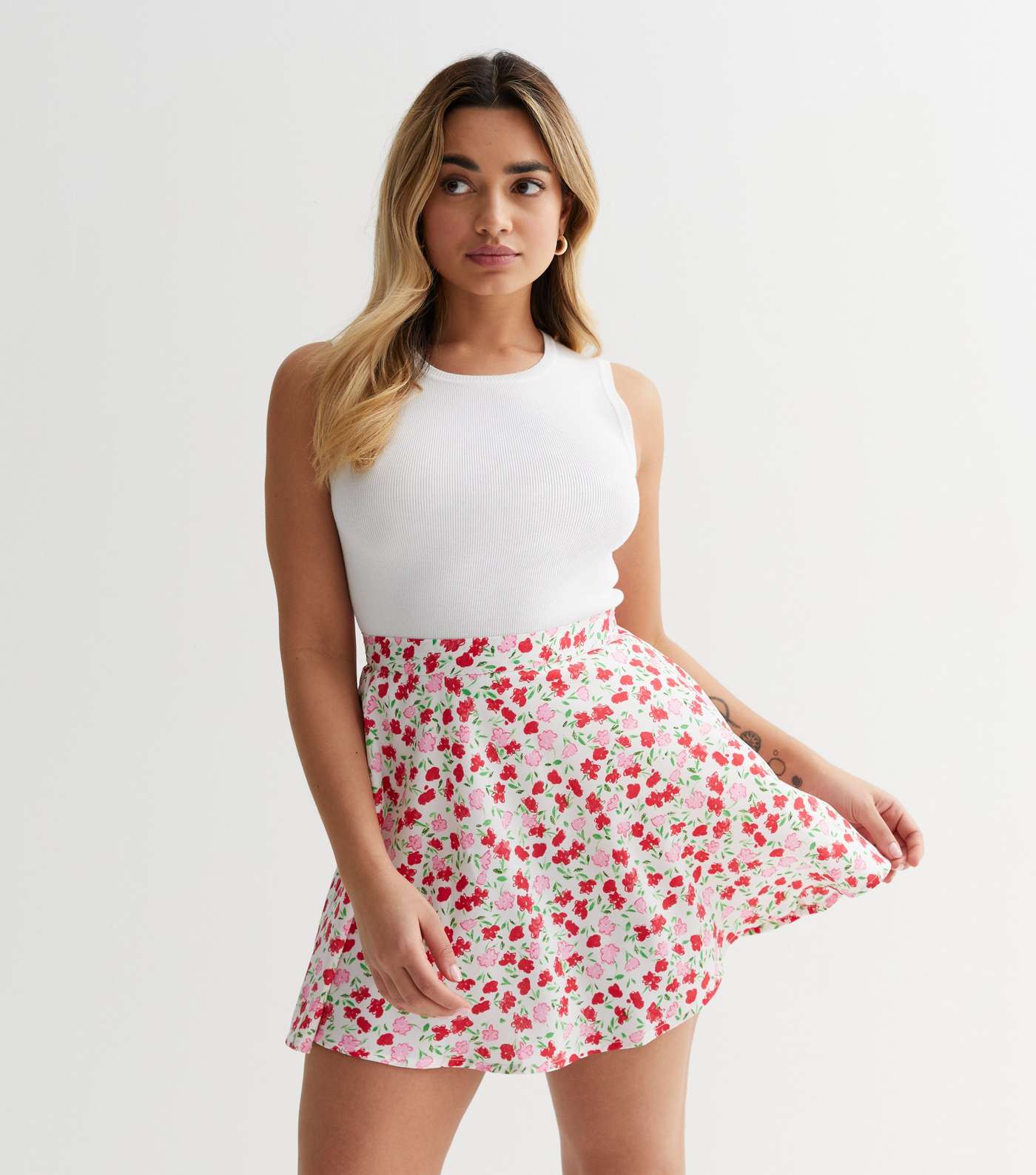 Petite White Ditsy Floral Flippy Skirt Image 2