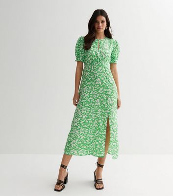 Green and white discount floral midi dress