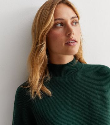 Dark green deals cropped sweater