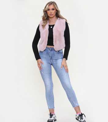 JUSTYOUROUTFIT Pink Faux Fur Crop Gilet