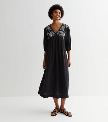 Black Textured Embroidered Midaxi Dress | New Look