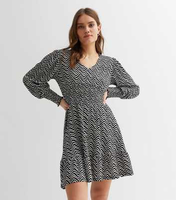 Black Zig Zag V Neck Long Sleeve Mini Dress