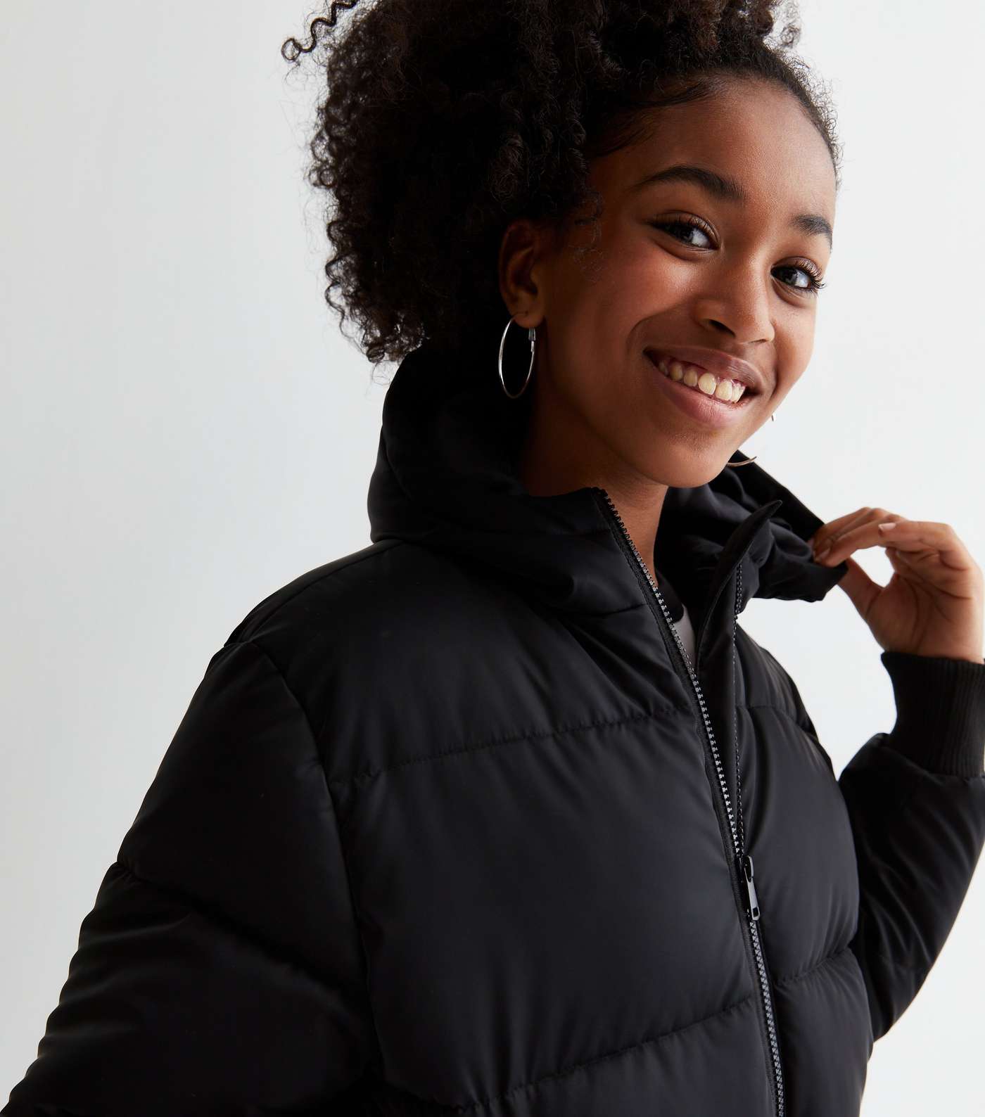 Girls Black Hooded Puffer Jacket Image 2