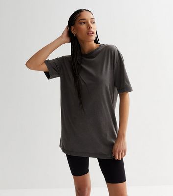 Cycling shorts with hot sale oversized t shirt