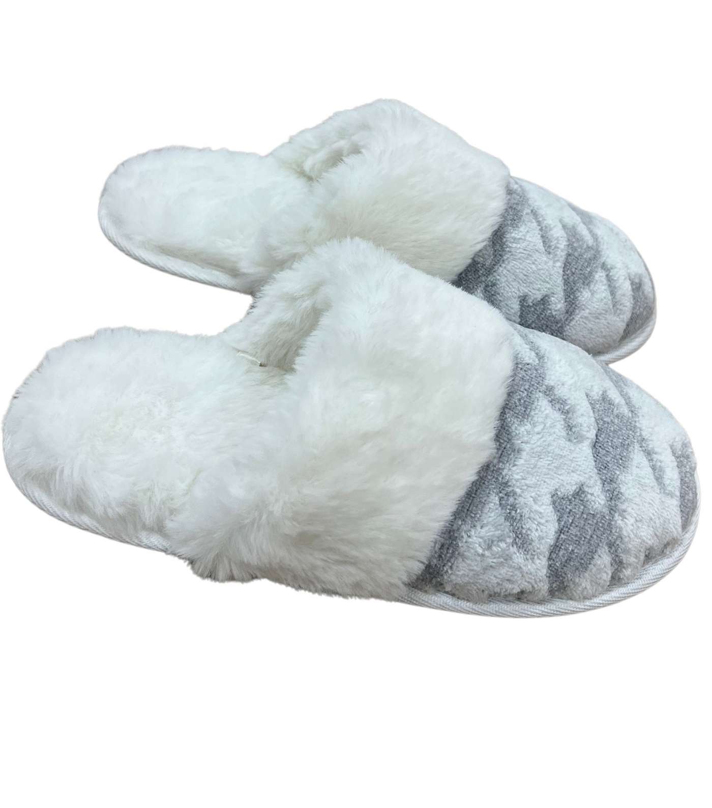 Loungeable Light Grey Dogtooth Faux Fur Slippers Image 2