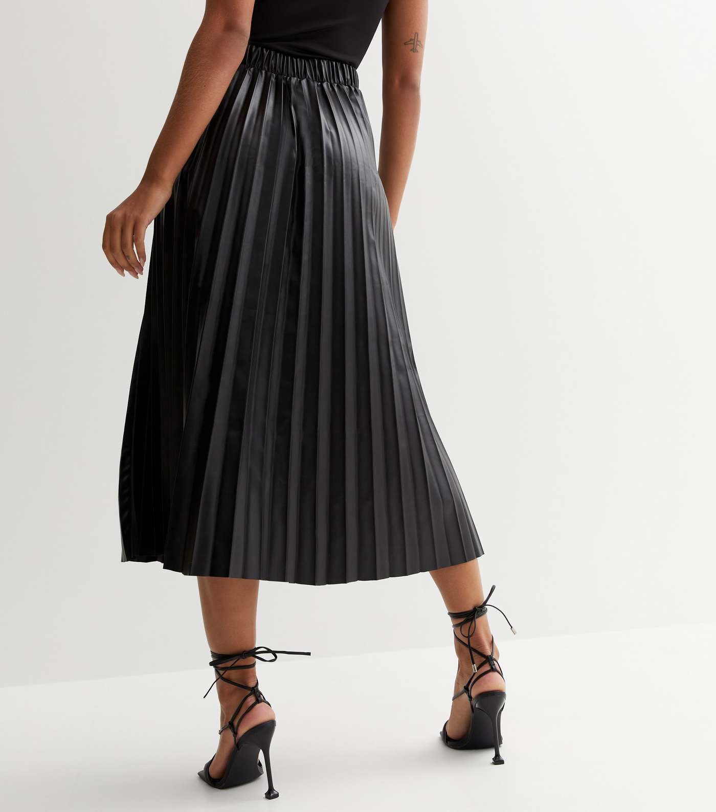 Black Leather-Look Pleated High Waist Midi Skirt Image 4