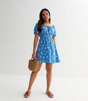 Blue daisy dress new deals look