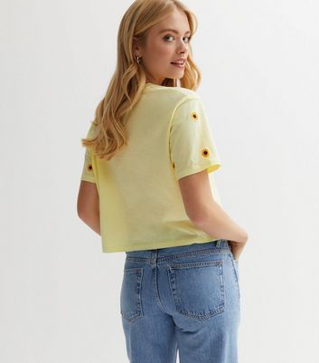 Yellow top sale with flowers