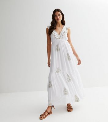 White embroidered 2024 maxi dress