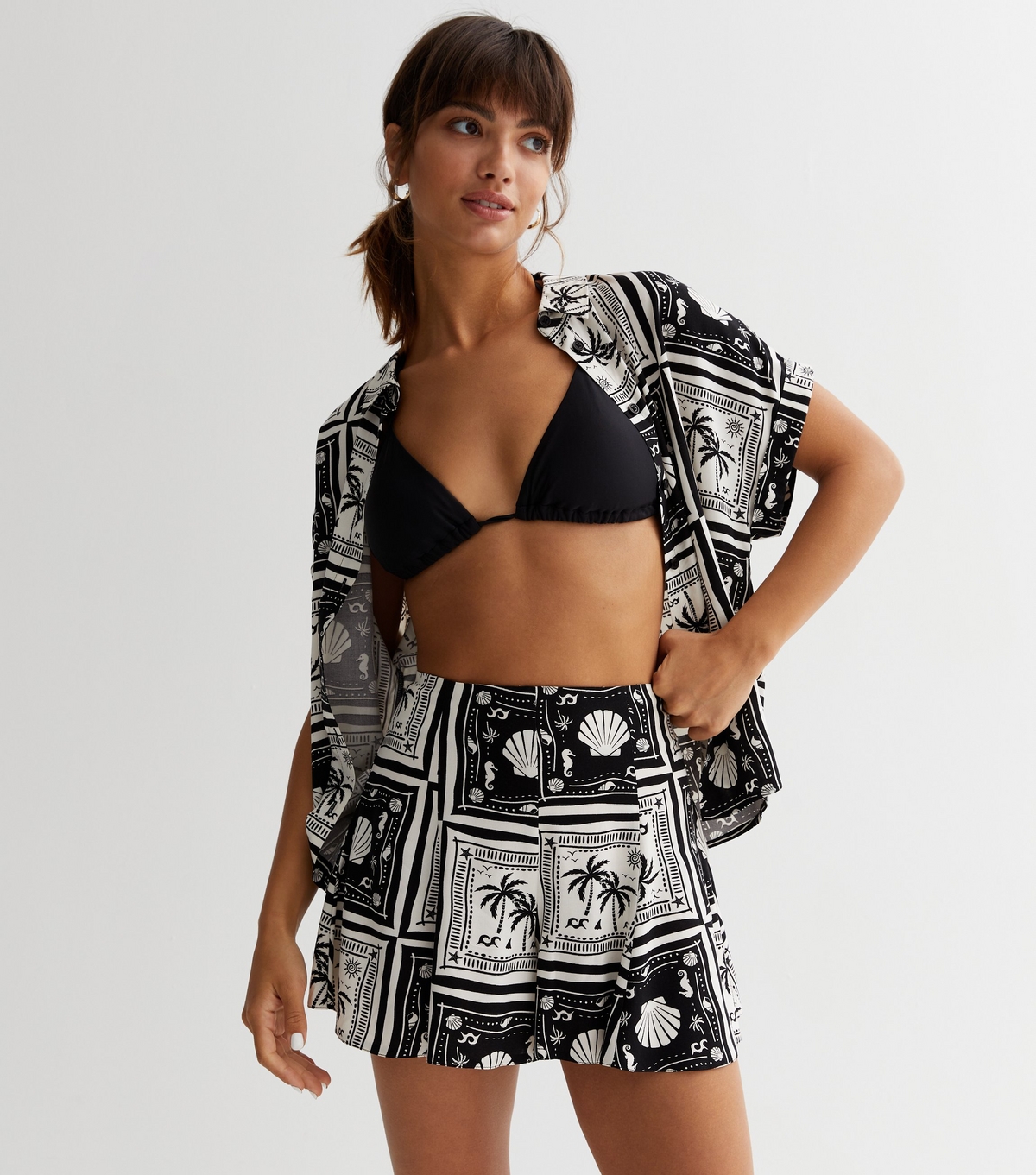Women's Black Tile Print High Waist Shorts New Look