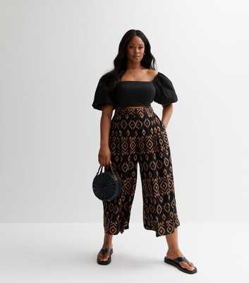 Black Abstract Crop Trousers