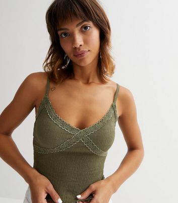 mama) • New • Urban Outfitters Constellation Cami Top •