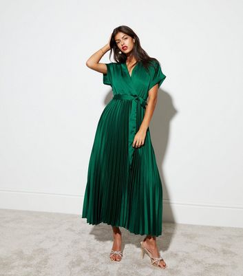 Dark green pleated on sale dress