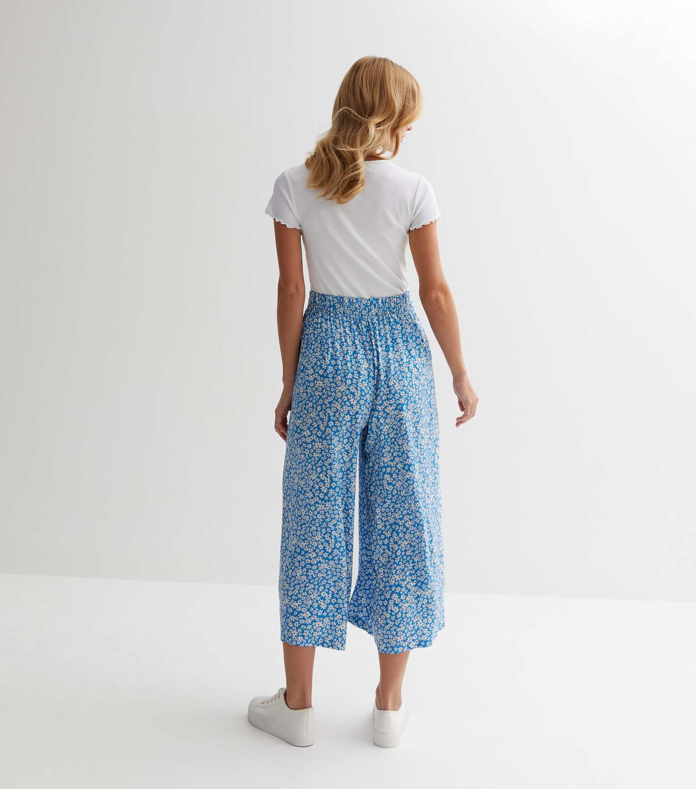 Maternity Blue Ditsy Crop Trousers Image 4