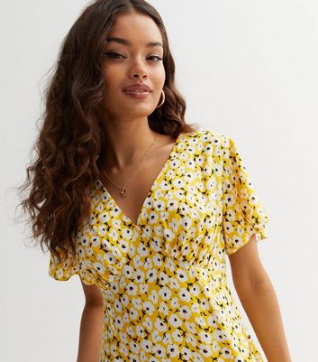 Petite Yellow Floral Flutter Sleeve Midi Dress