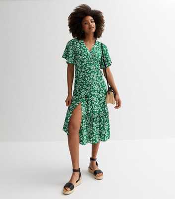 Cutie London Green Floral V Neck Short Flutter Sleeve Midi Wrap Dress