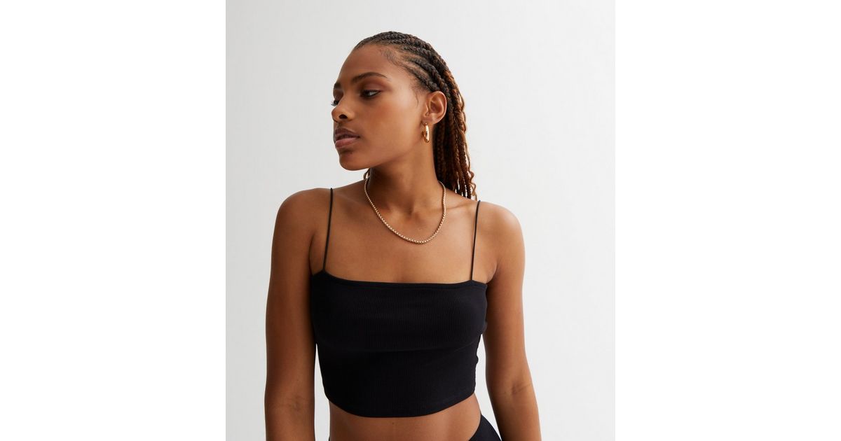 https://media2.newlookassets.com/i/newlook/866068401/womens/clothing/tops/black-strappy-crop-top.jpg?w=1200&h=630