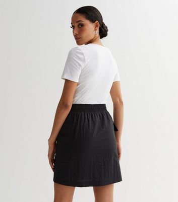 Black Crinkle Cargo Mini Skirt New Look