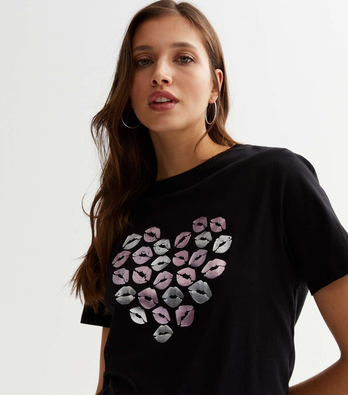 Black Heart Print Metallic Lips T-Shirt Image 3