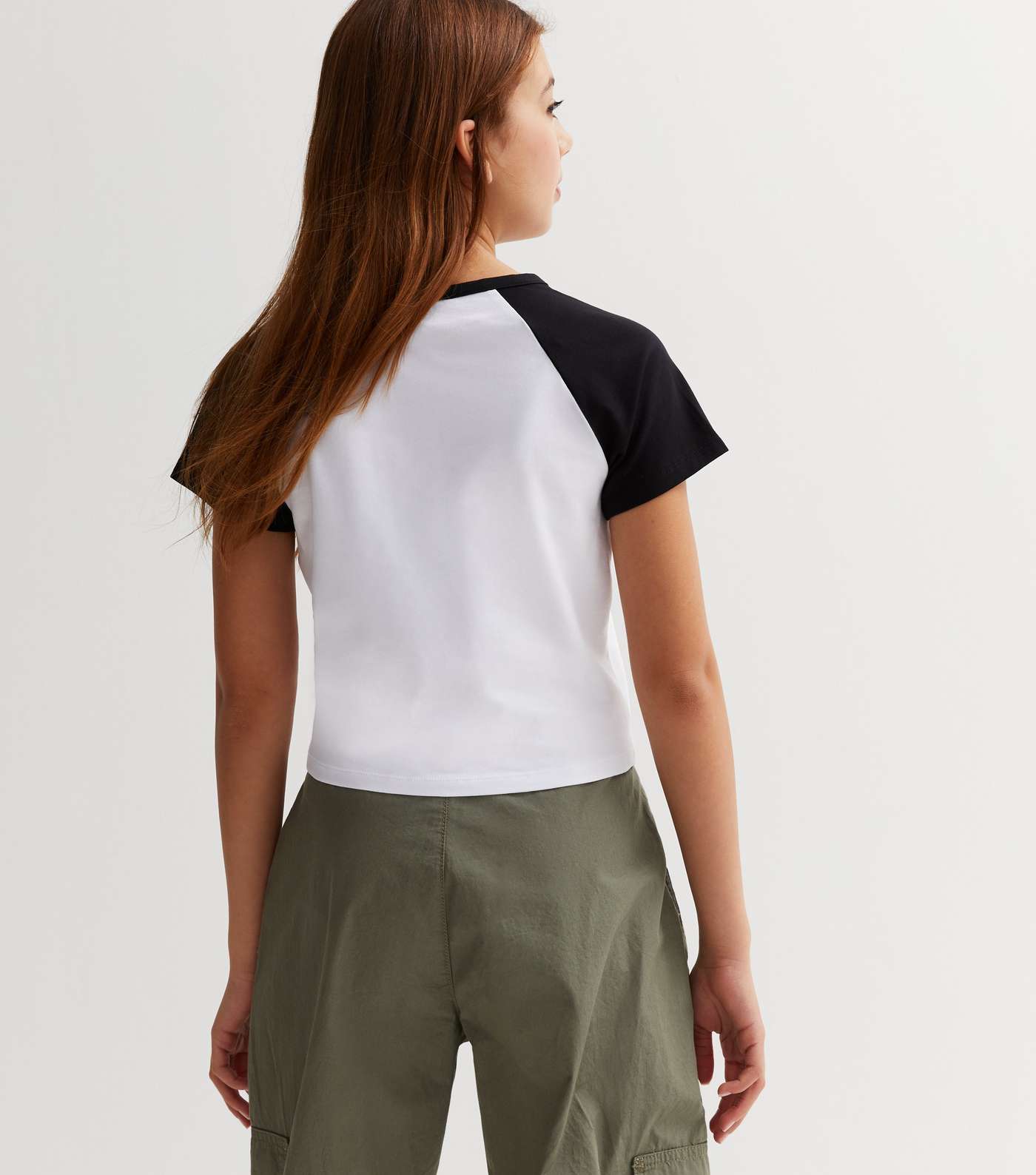 Girls Black Jersey Raglan Sleeve T-Shirt Image 4