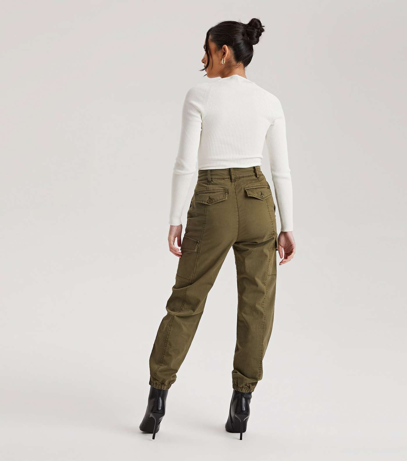 Urban Bliss Olive Cuffed Cargo Trousers Image 4